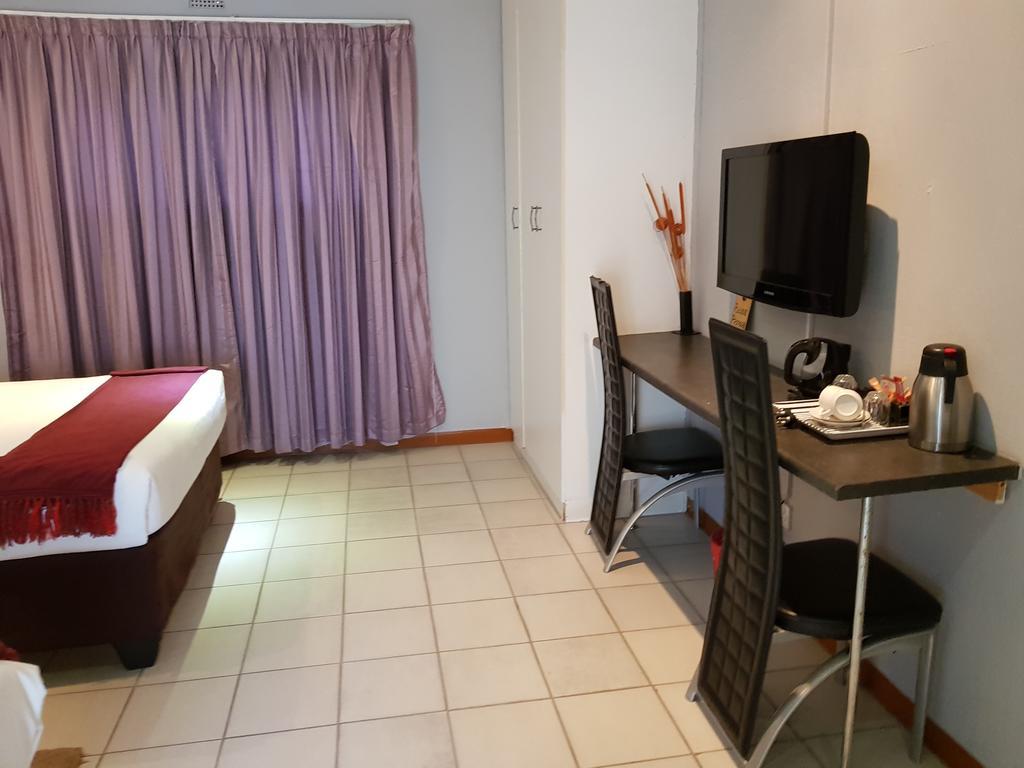 Batho Pele Lodge Gaborone Ngoại thất bức ảnh